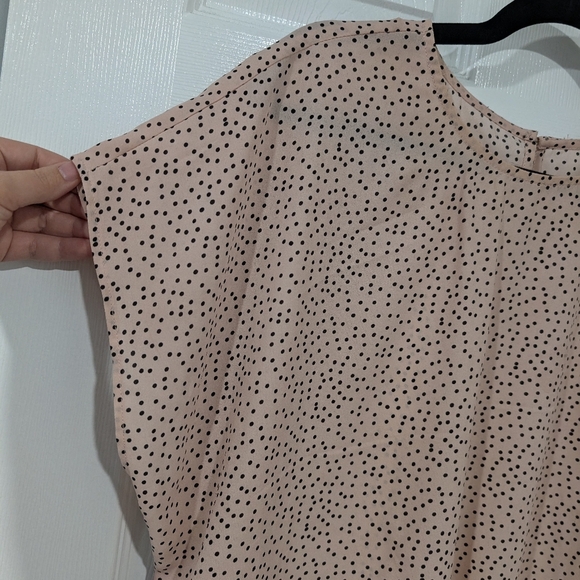 Halogen Pink and Black Polka Dot Short Sleeve Blouse in Size 2X - Picture 3 of 8